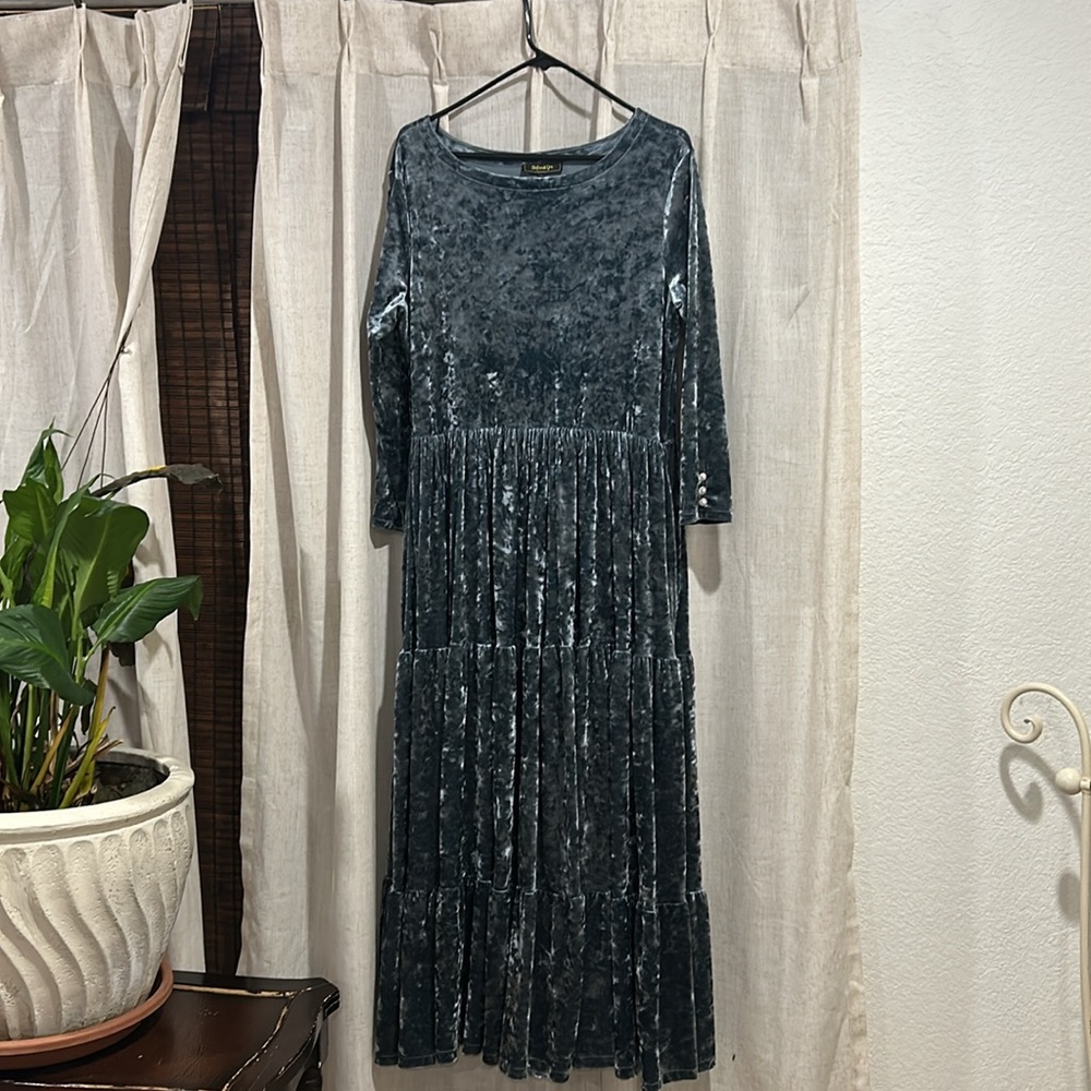 Dainty Jewls inspired Blue velvet Dress with Long Sleeves
